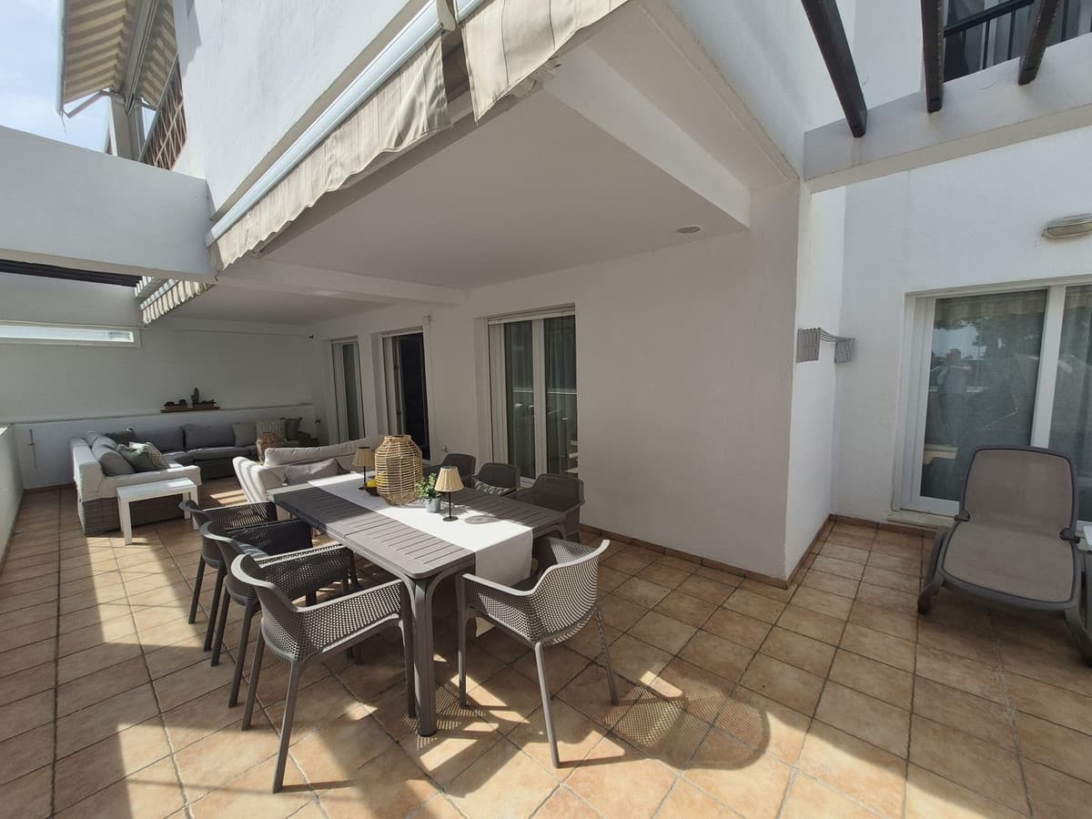 Ground Floor Apartment in Miraflores — photo 4 of 10
