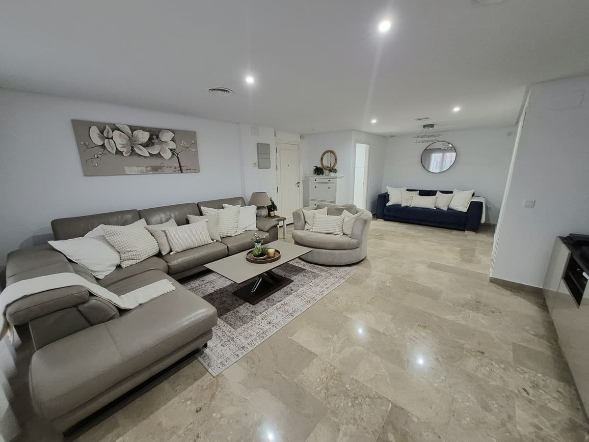 Ground Floor Apartment in Miraflores — photo 5 of 10