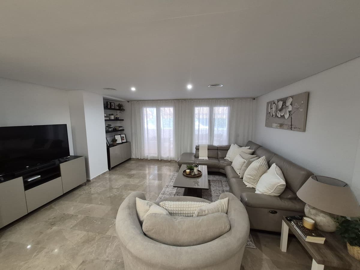 Ground Floor Apartment in Miraflores — photo 9 of 10