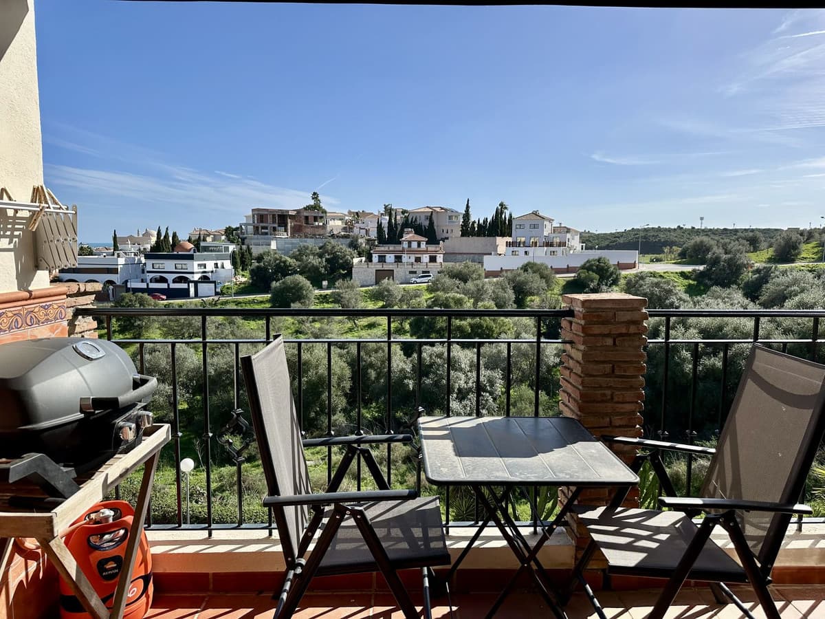 Top Floor Apartment in Cerros del Aguila — photo 8 of 10