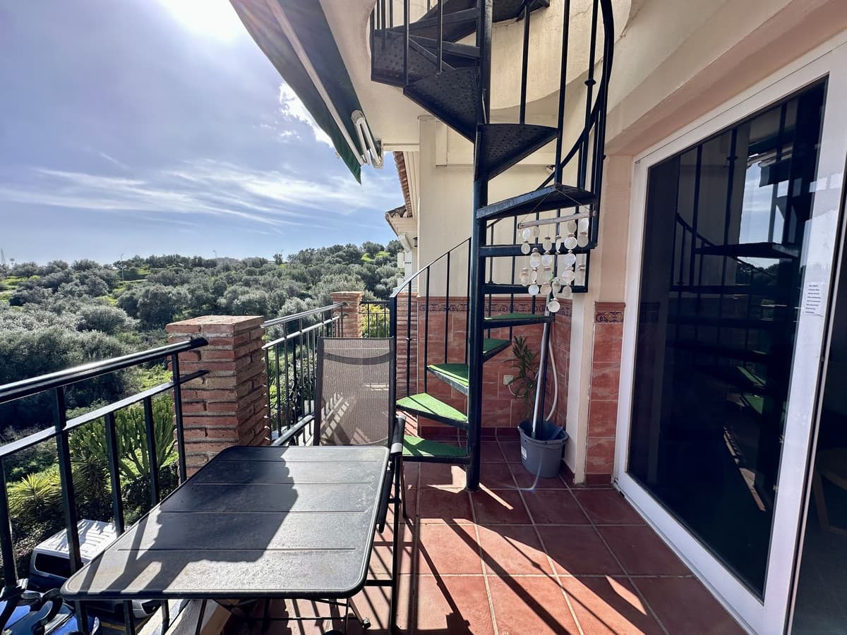 Top Floor Apartment in Cerros del Aguila — photo 9 of 10
