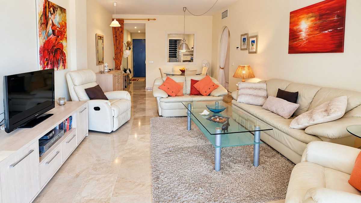 Ground Floor Apartment in La Duquesa — photo 7 of 10