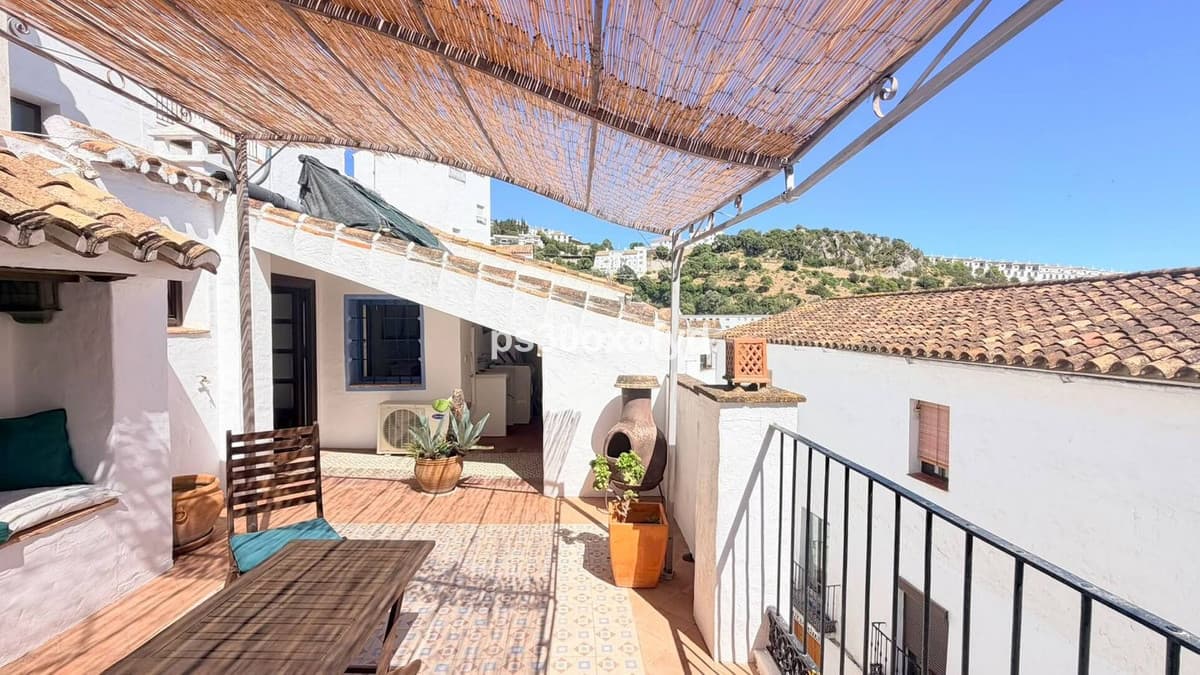 Townhouse in Casares Pueblo — photo 2 of 10