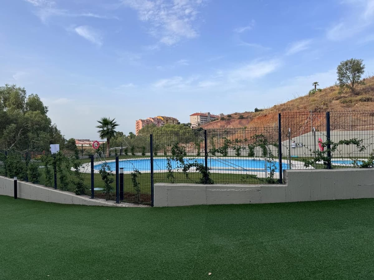 Middle Floor Apartment in Torreblanca — photo 1 of 10