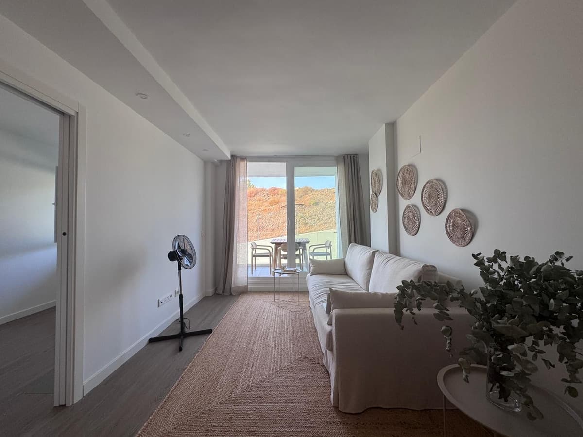 Middle Floor Apartment in Torreblanca — photo 6 of 10