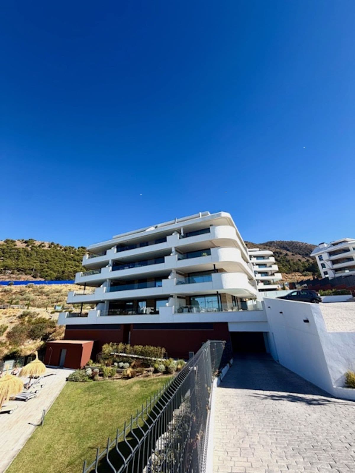 Middle Floor Apartment in Fuengirola — photo 9 of 10