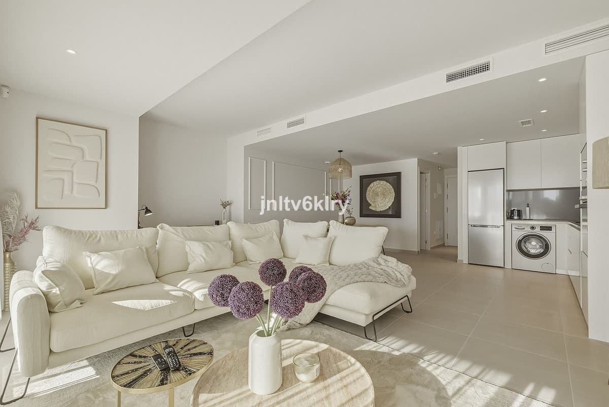 Middle Floor Apartment in Cancelada — photo 4 of 10
