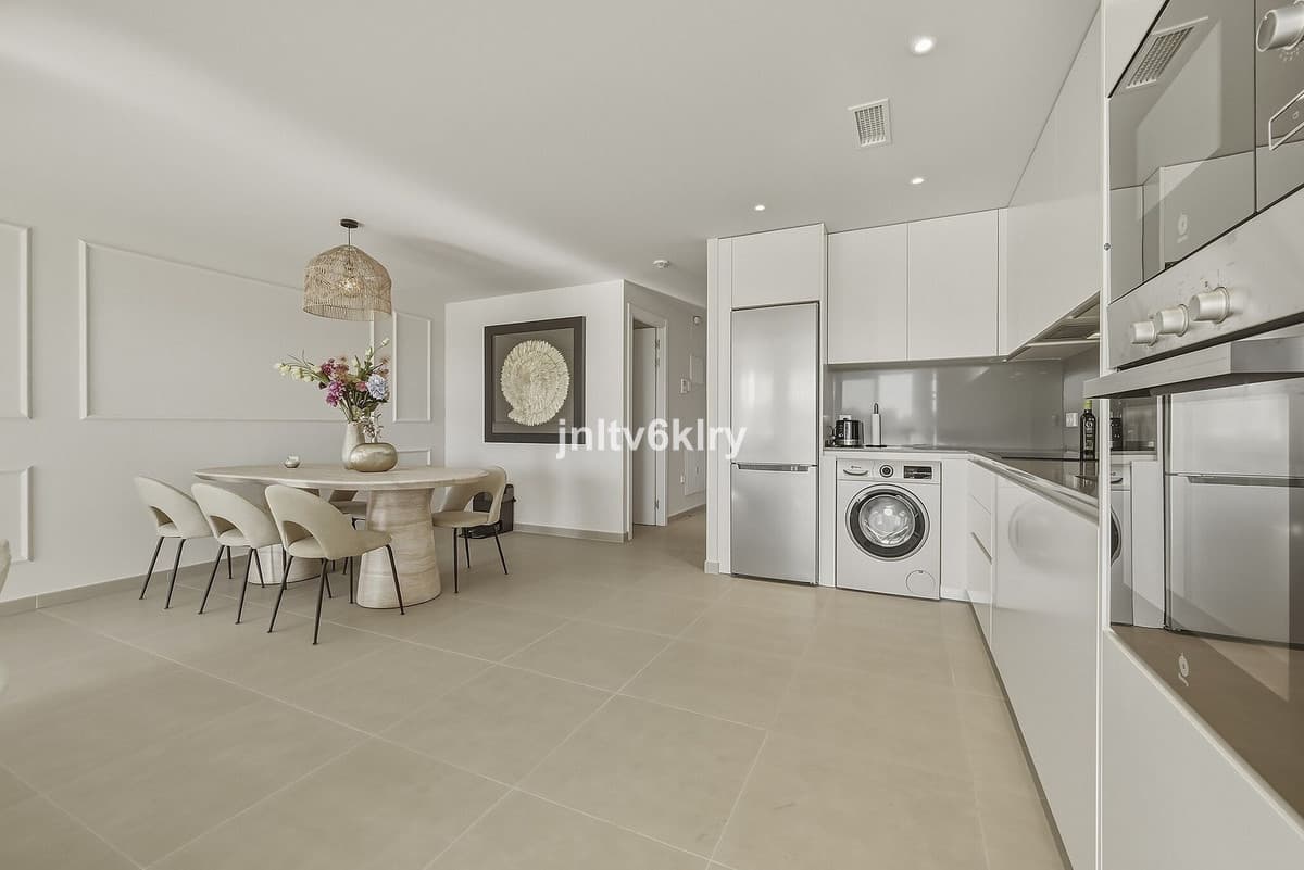 Middle Floor Apartment in Cancelada — photo 5 of 10