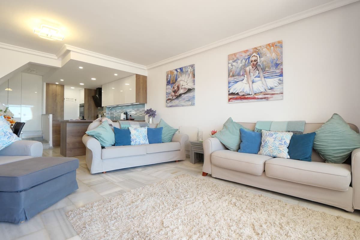 Townhouse in Calahonda — photo 3 of 10