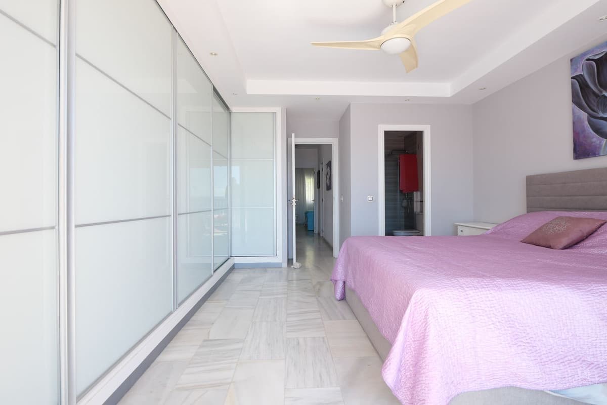 Townhouse in Calahonda — photo 10 of 10