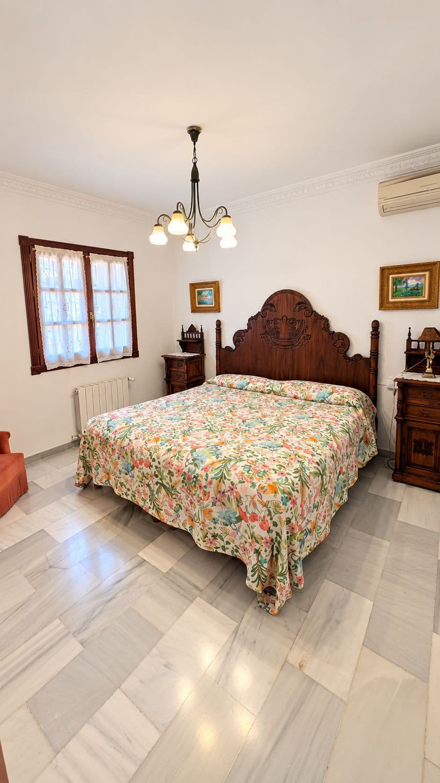 Semi-Detached House in Nueva Andalucía — photo 8 of 10