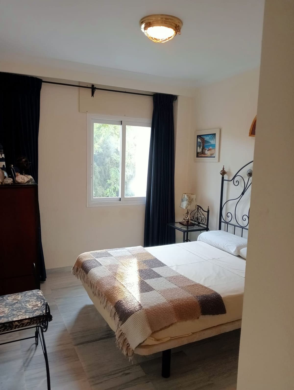 Middle Floor Apartment in Marbella — photo 9 of 10