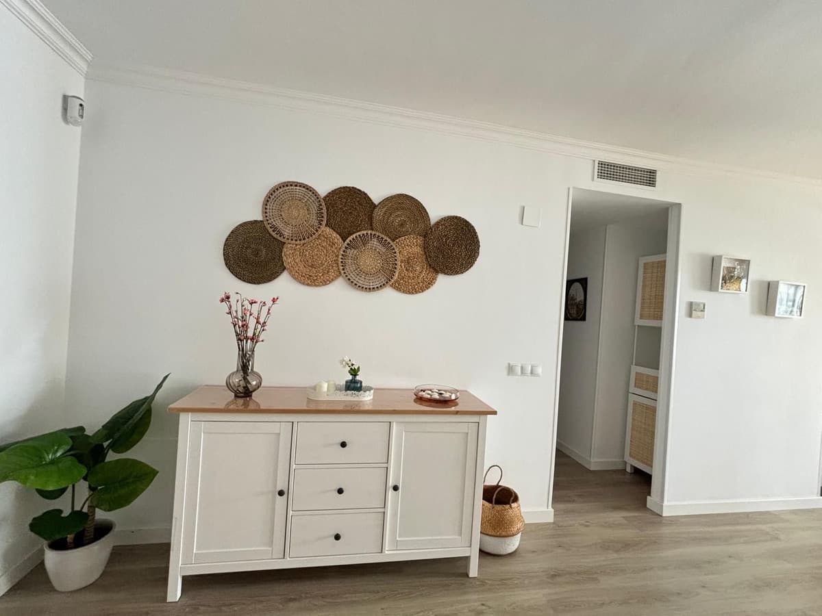 Middle Floor Apartment in Marbella — photo 6 of 10