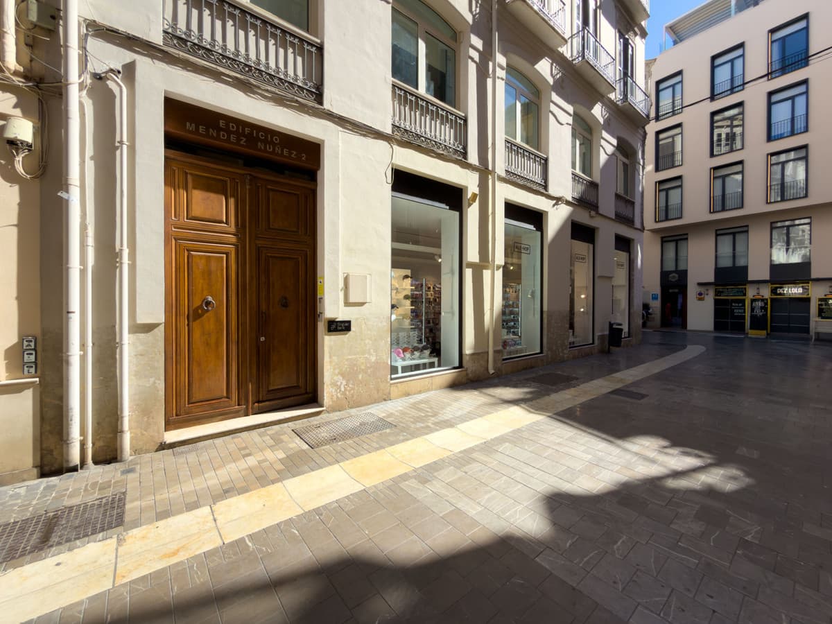 Middle Floor Apartment in Centro Histórico — photo 2 of 10