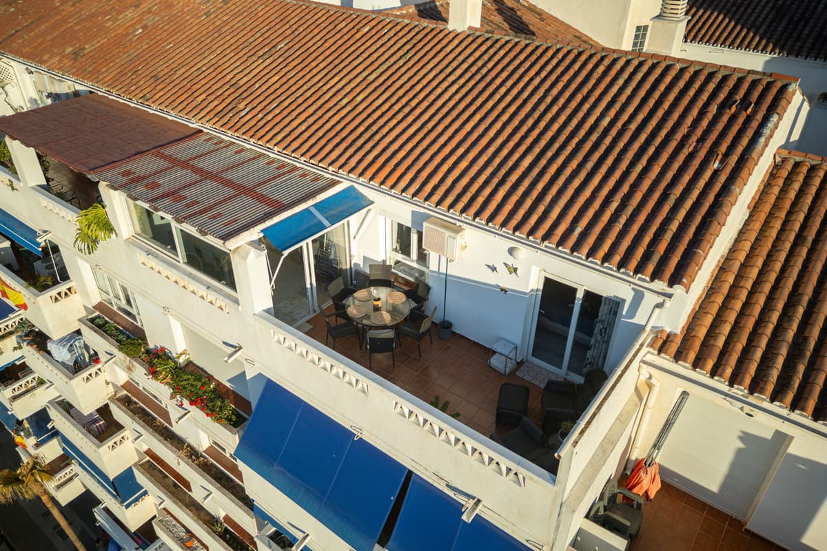Penthouse in La Campana — photo 1 of 10