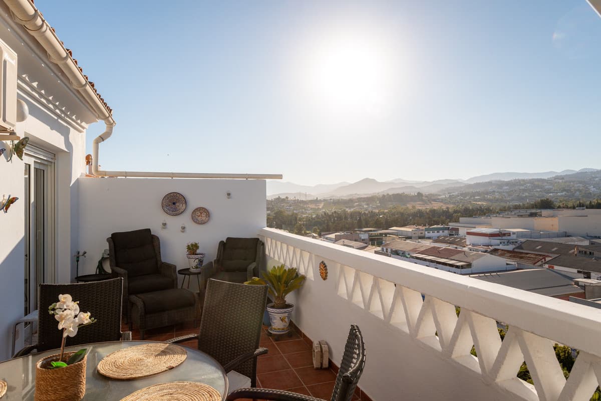Penthouse in La Campana — photo 10 of 10