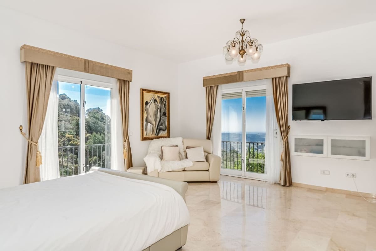 Detached Villa in Valtocado — photo 7 of 10