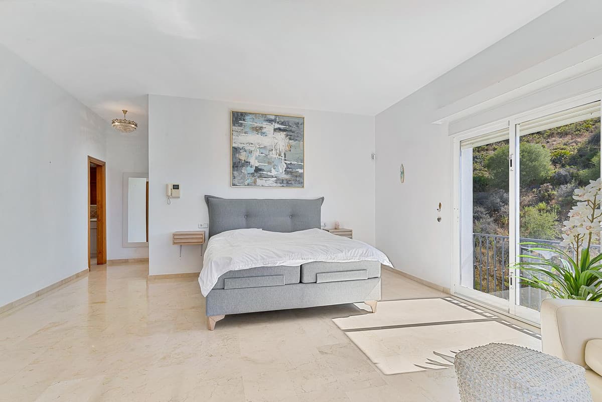 Detached Villa in Valtocado — photo 8 of 10