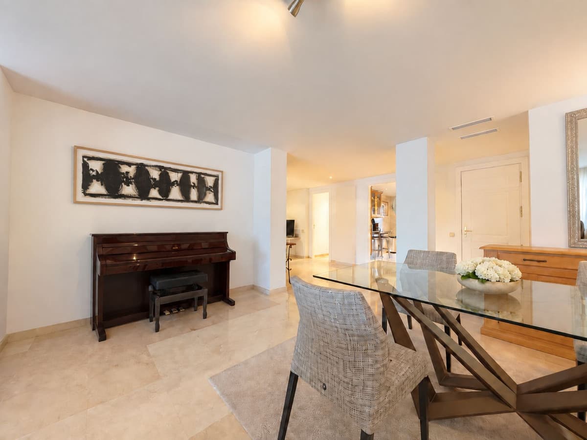 Middle Floor Apartment in Río Real — photo 4 of 10