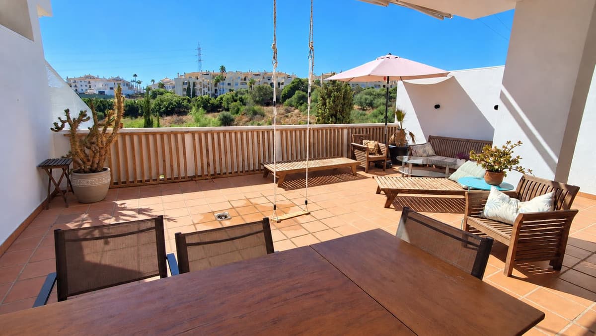 Ground Floor Apartment in Miraflores — photo 1 of 10