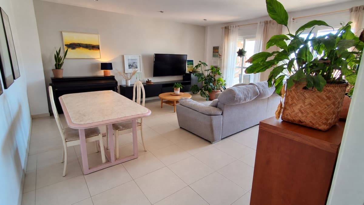 Ground Floor Apartment in Miraflores — photo 6 of 10
