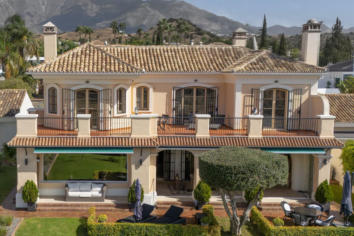 Detached Villa in Mijas Golf — photo 1 of 10