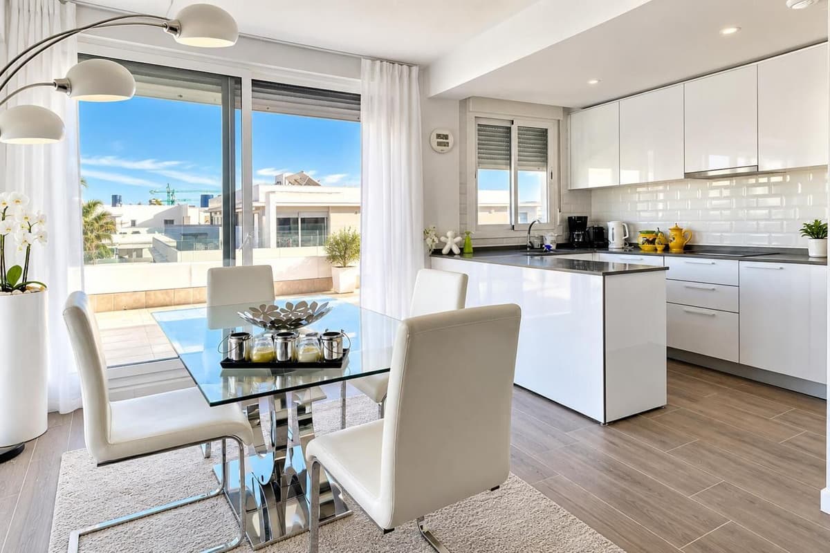 Penthouse in Nueva Andalucía — photo 5 of 10