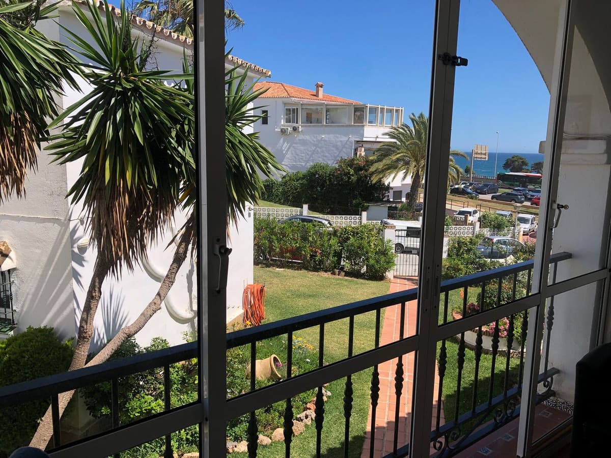 Top Floor Apartment in Riviera del Sol — photo 2 of 10