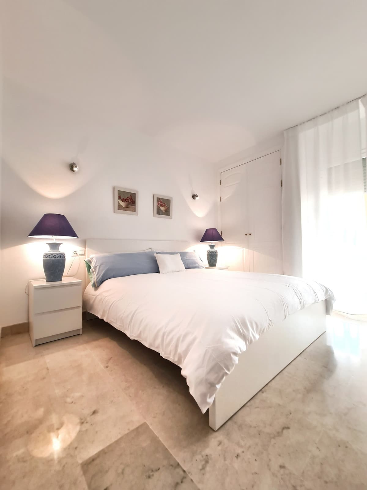 Middle Floor Apartment in Elviria — photo 9 of 10
