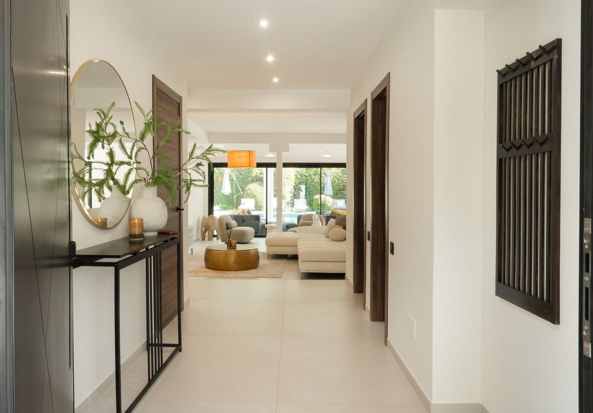 Detached Villa in El Paraiso — photo 10 of 10