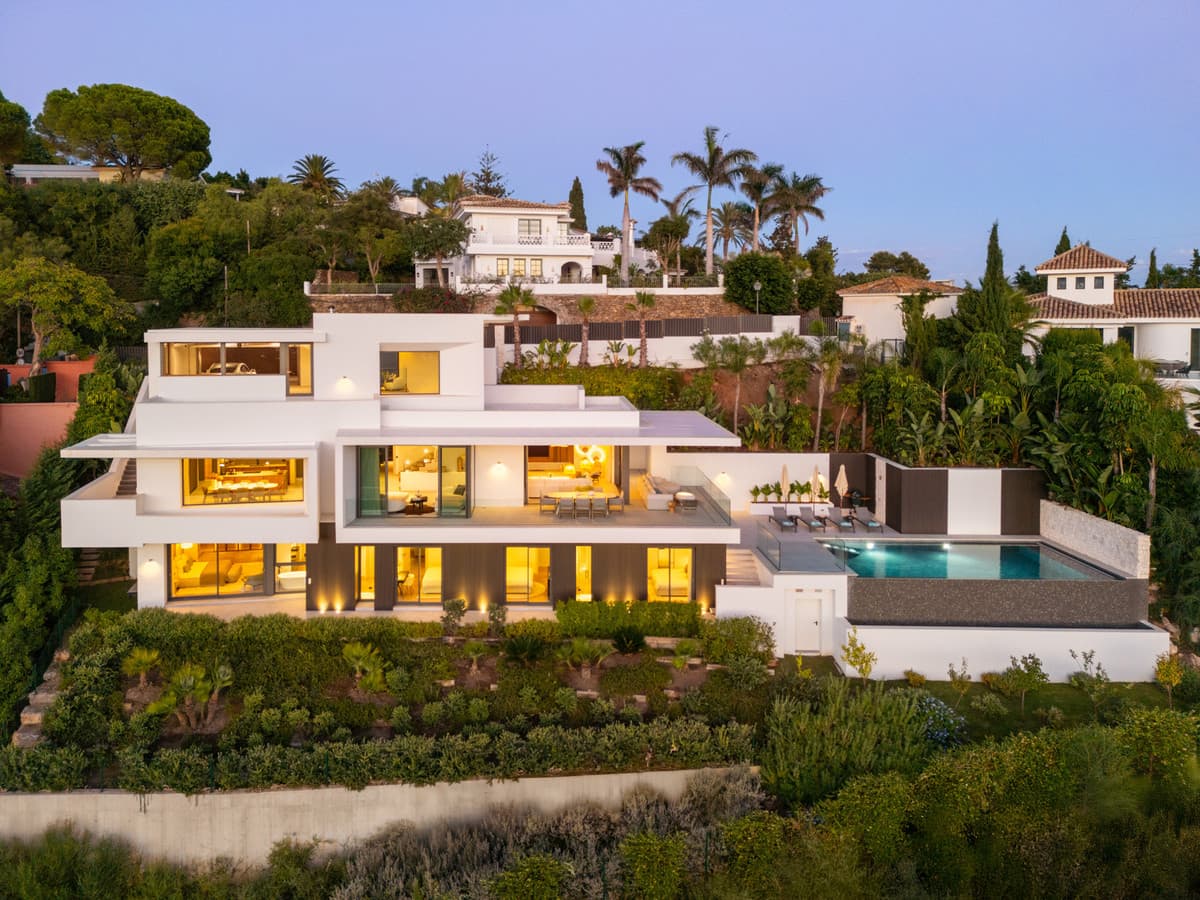 Detached Villa in El Rosario — photo 1 of 10
