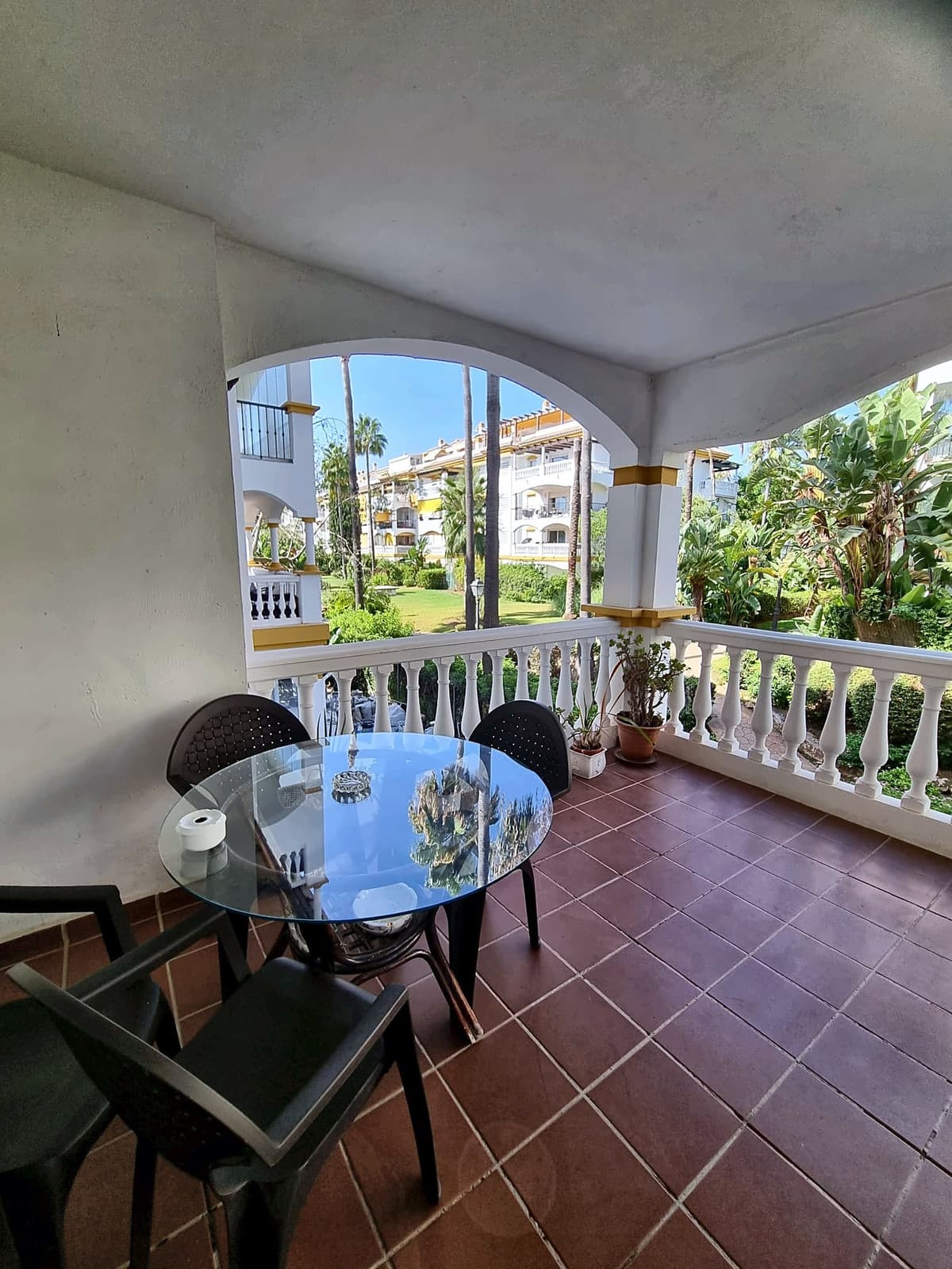 Middle Floor Apartment in Nueva Andalucía — photo 1 of 10