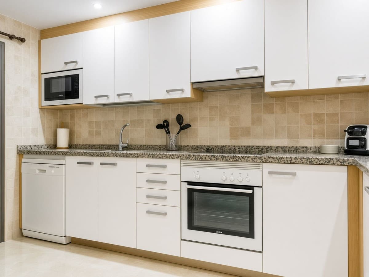 Ground Floor Apartment in Estepona — photo 6 of 10