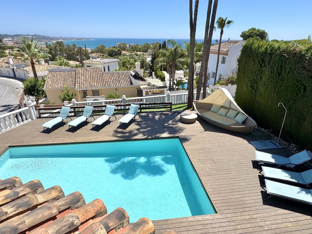 Detached Villa in La Cala de Mijas — photo 2 of 10