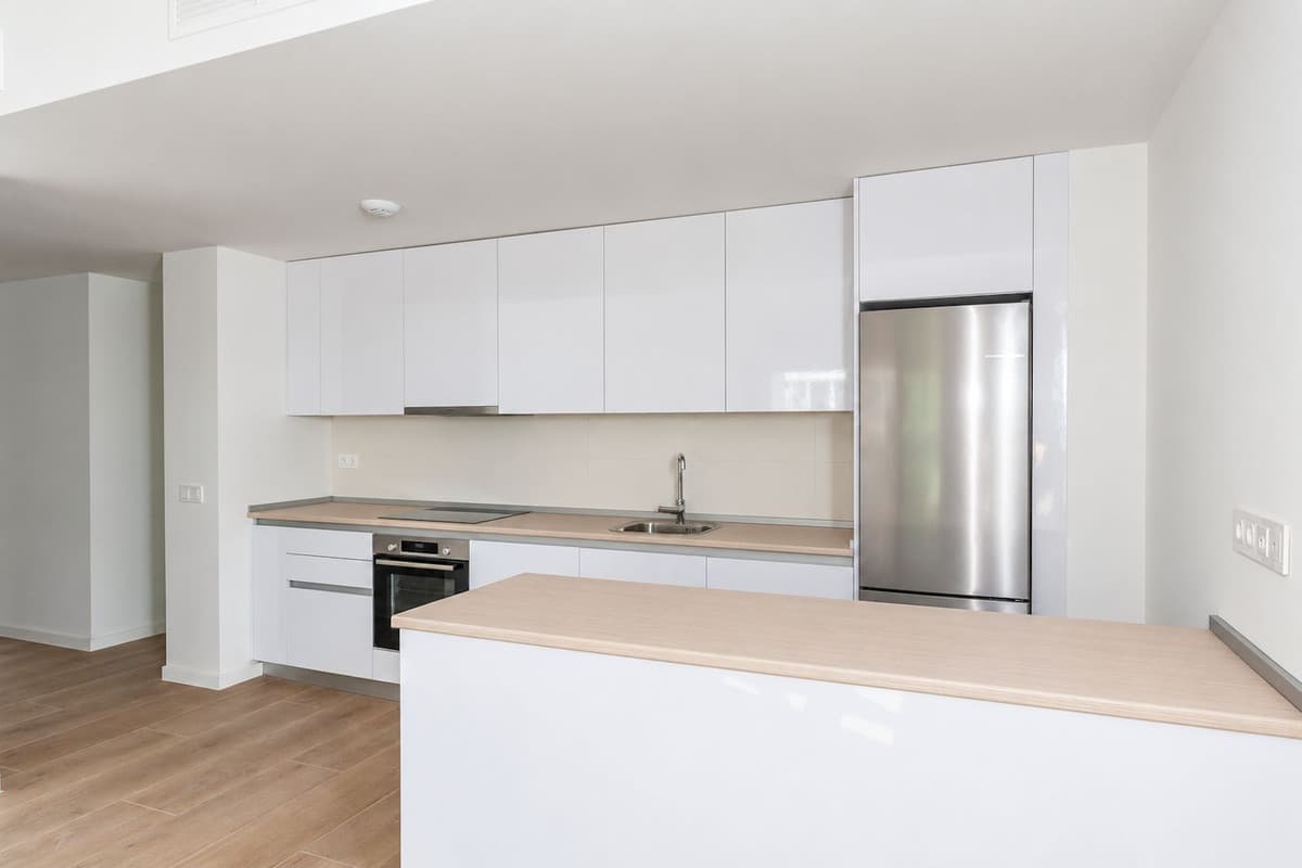 Middle Floor Apartment in El Chaparral — photo 4 of 10