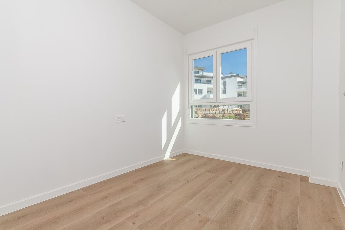 Middle Floor Apartment in El Chaparral — photo 5 of 10