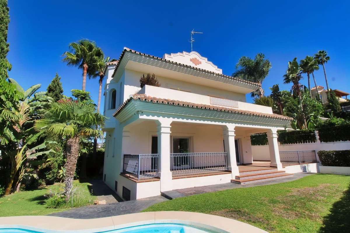 Detached Villa in Guadalmina Alta — photo 4 of 10