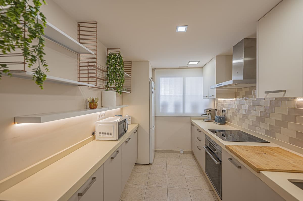 Middle Floor Apartment in Guadalmina Alta — photo 9 of 10