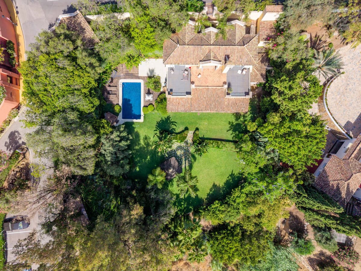 Detached Villa in La Quinta — photo 3 of 10