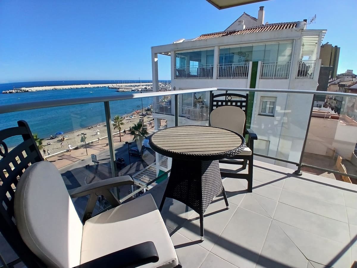 Middle Floor Apartment in Fuengirola — photo 8 of 10