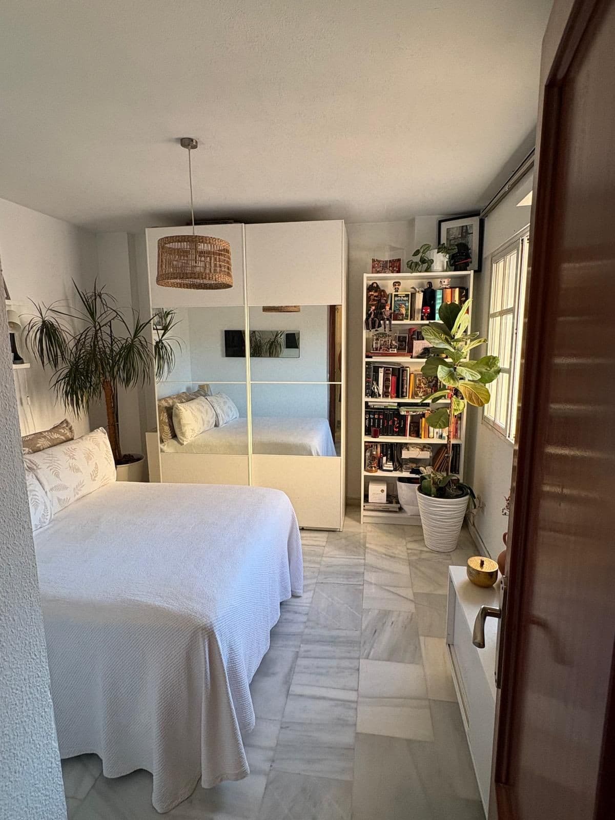 Middle Floor Apartment in Málaga Centro — photo 6 of 10
