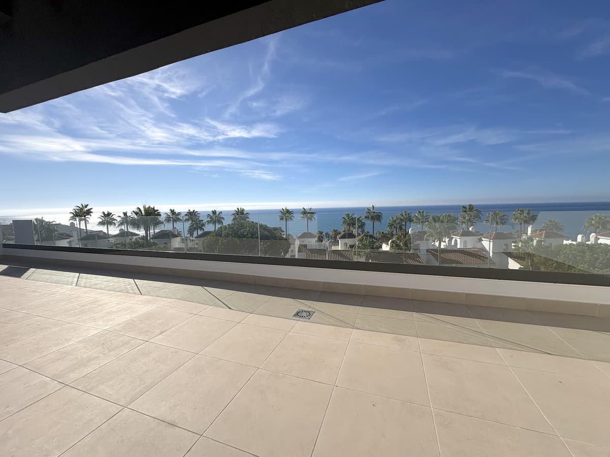 Penthouse in Mijas Costa — photo 1 of 10