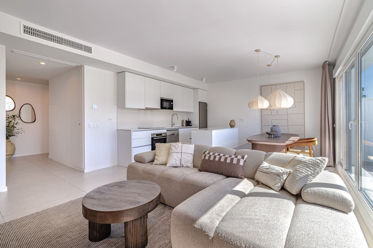 Middle Floor Apartment in Estepona — photo 8 of 10