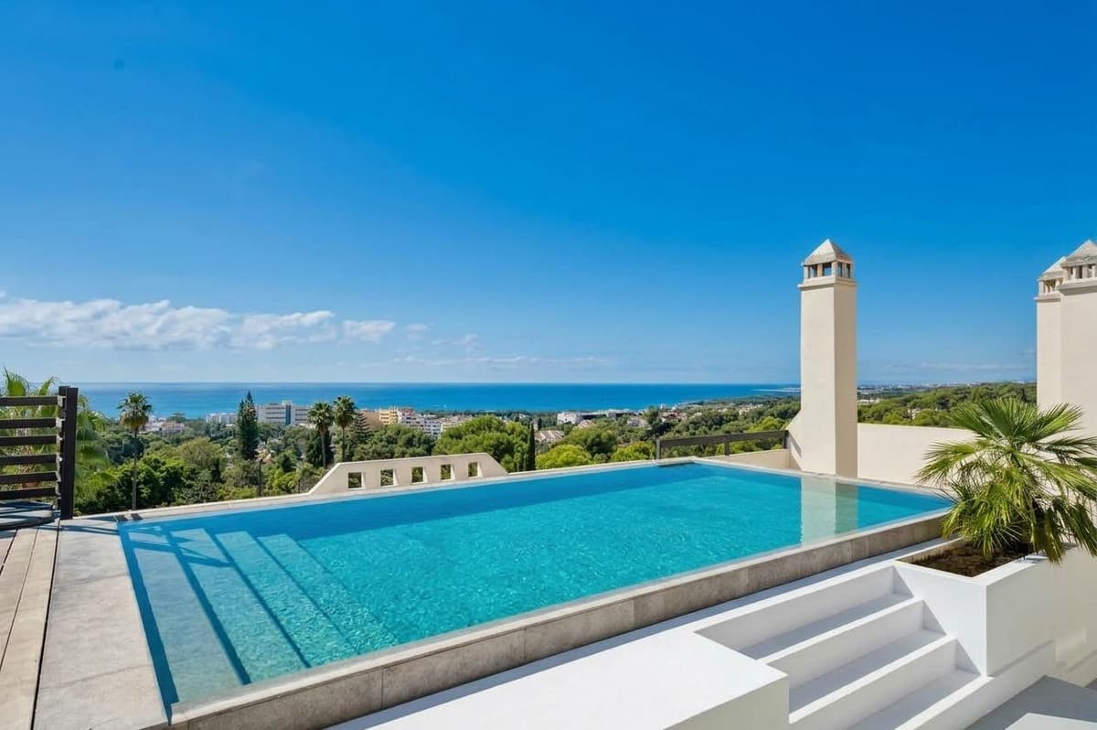 Penthouse Duplex in Marbella — photo 1 of 10