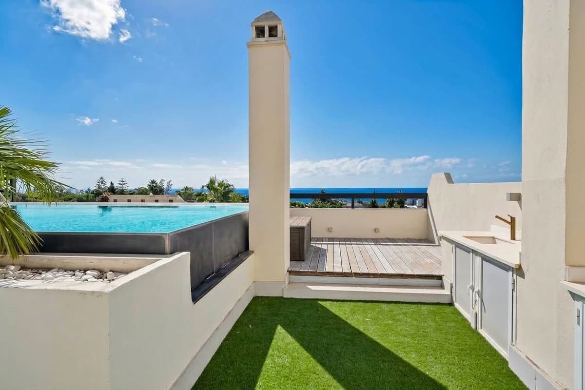 Penthouse Duplex in Marbella — photo 3 of 10