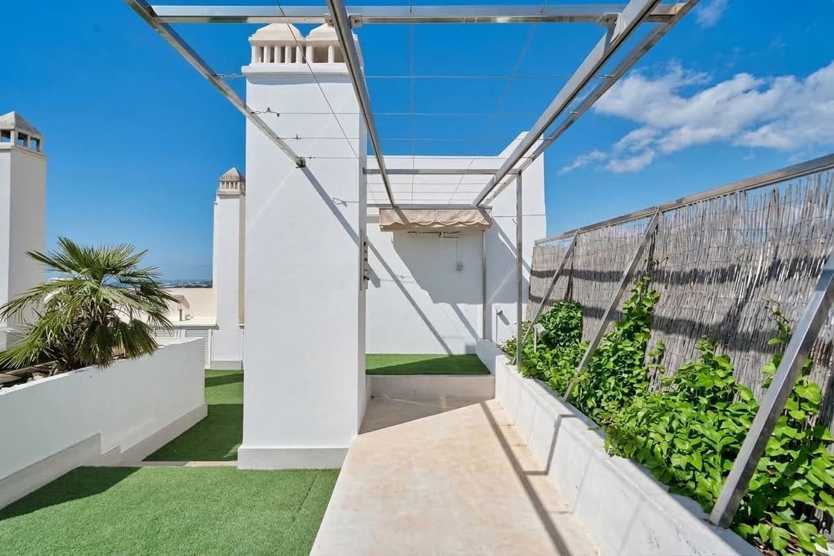 Penthouse Duplex in Marbella — photo 4 of 10