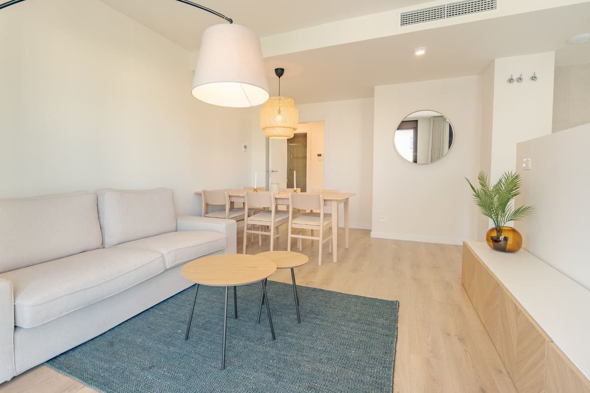 Middle Floor Apartment in Estepona — photo 7 of 10