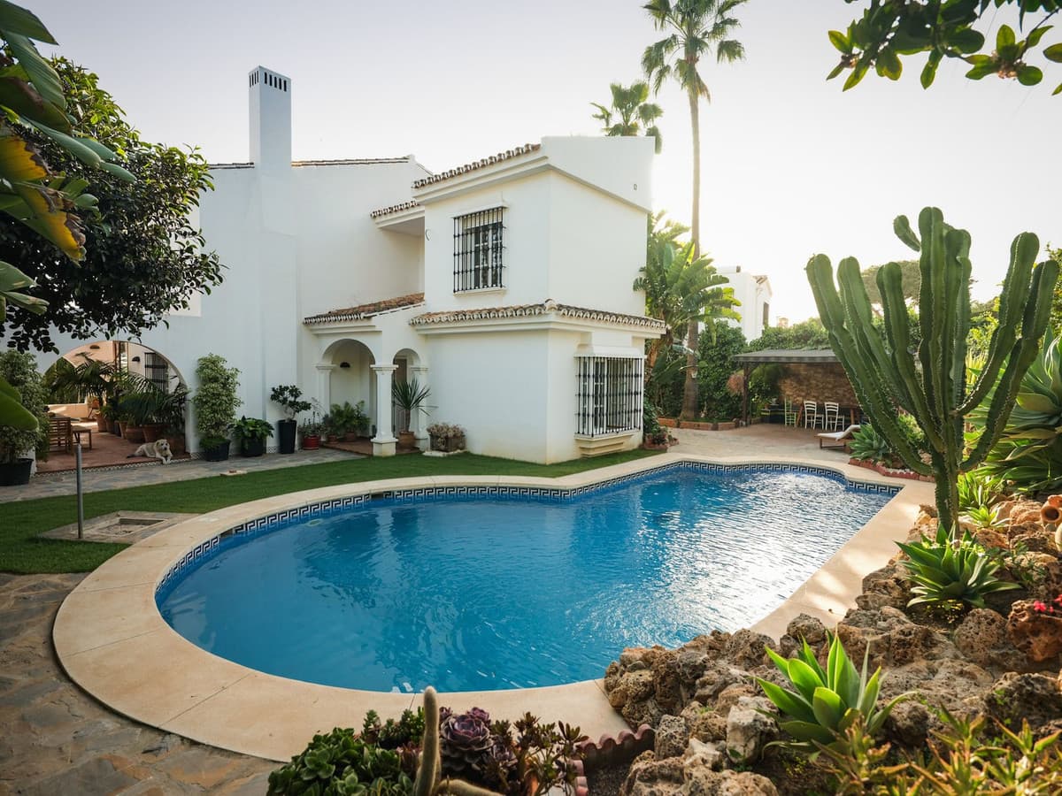 Detached Villa in Málaga Este — photo 1 of 10