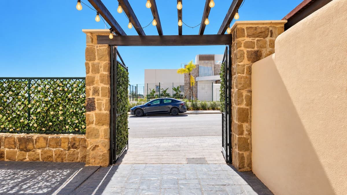 Townhouse in La Cala de Mijas — photo 3 of 10