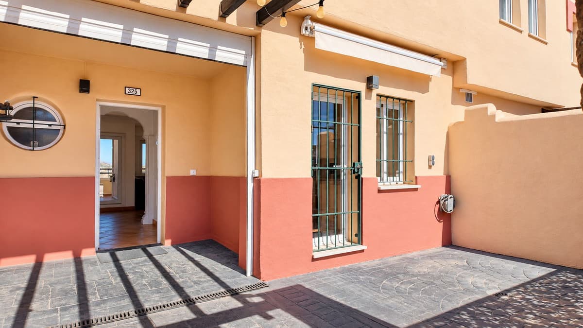 Townhouse in La Cala de Mijas — photo 7 of 10